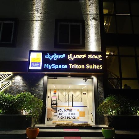 Myspace Triton Suites Bangalore Buitenkant foto