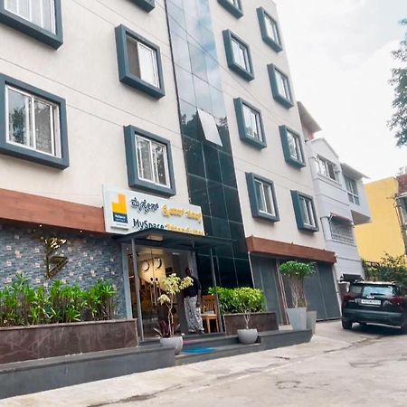 Myspace Triton Suites Bangalore Buitenkant foto