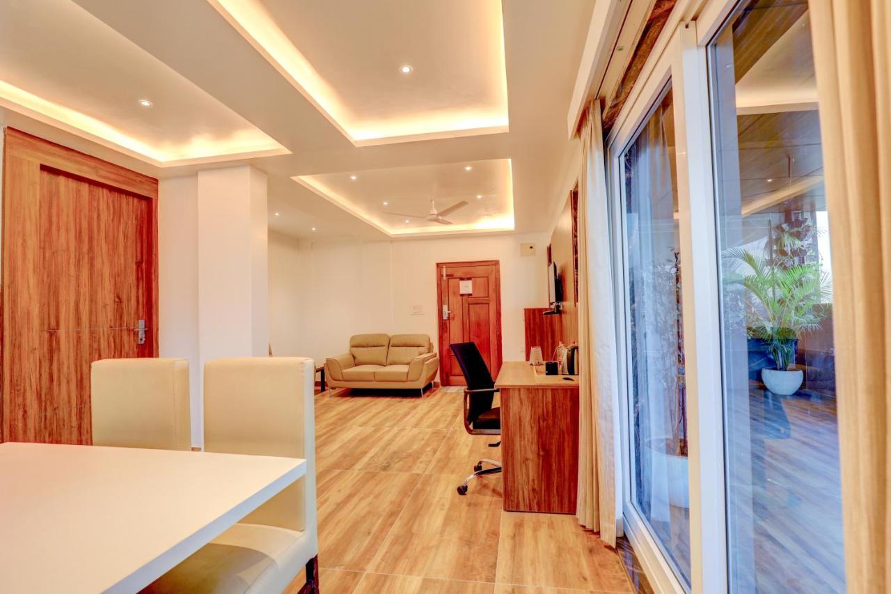 Myspace Triton Suites Bangalore Buitenkant foto