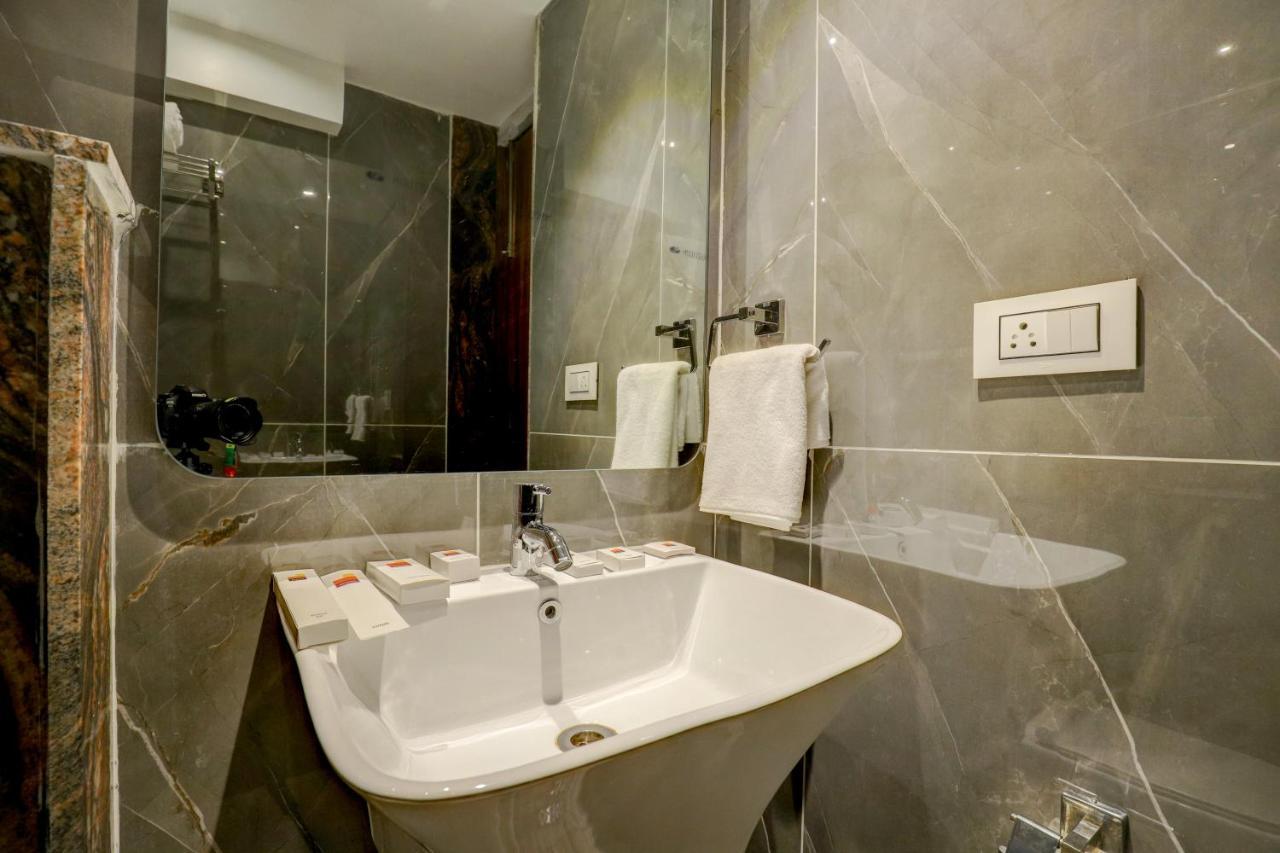Myspace Triton Suites Bangalore Buitenkant foto