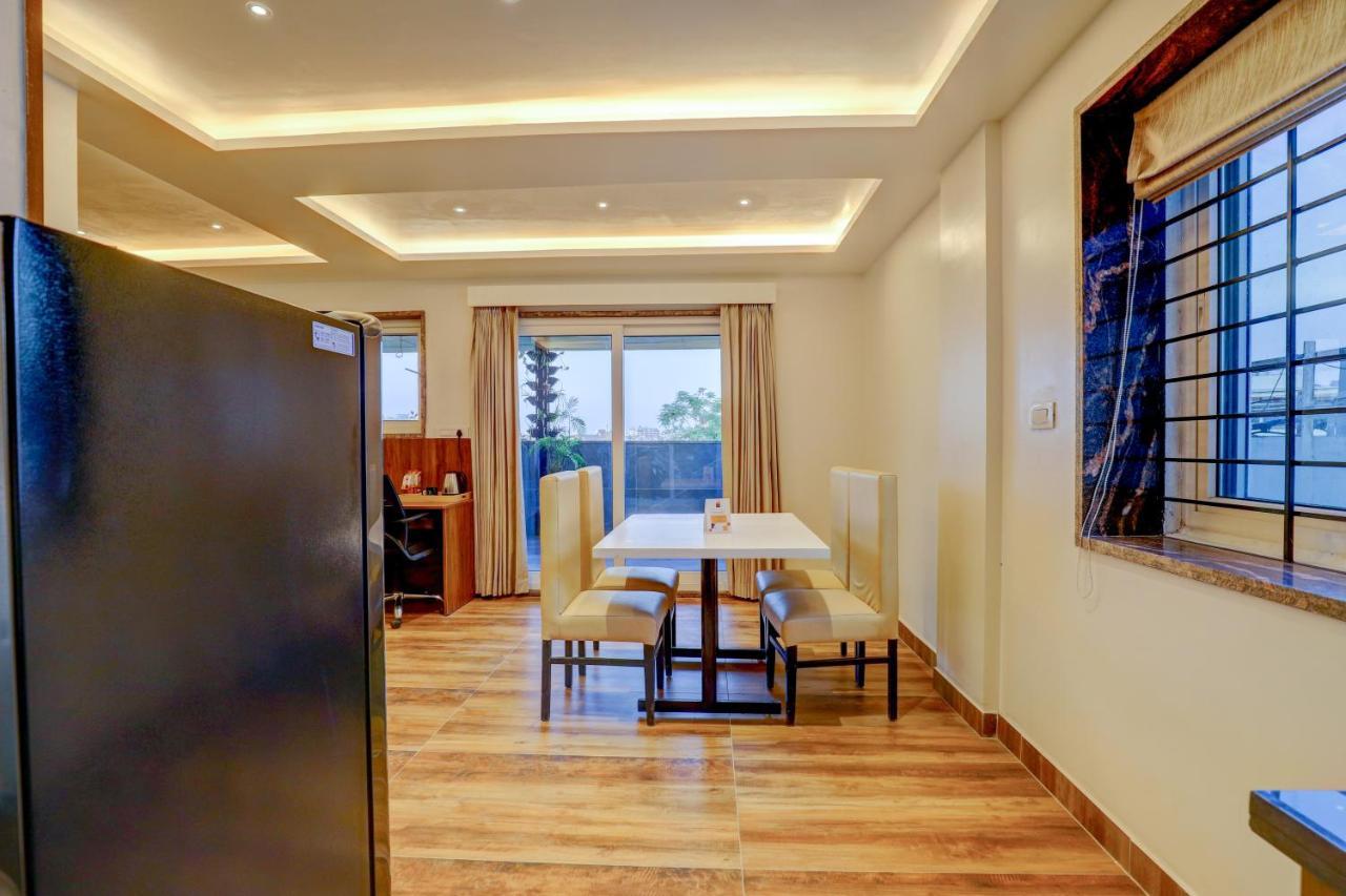 Myspace Triton Suites Bangalore Buitenkant foto