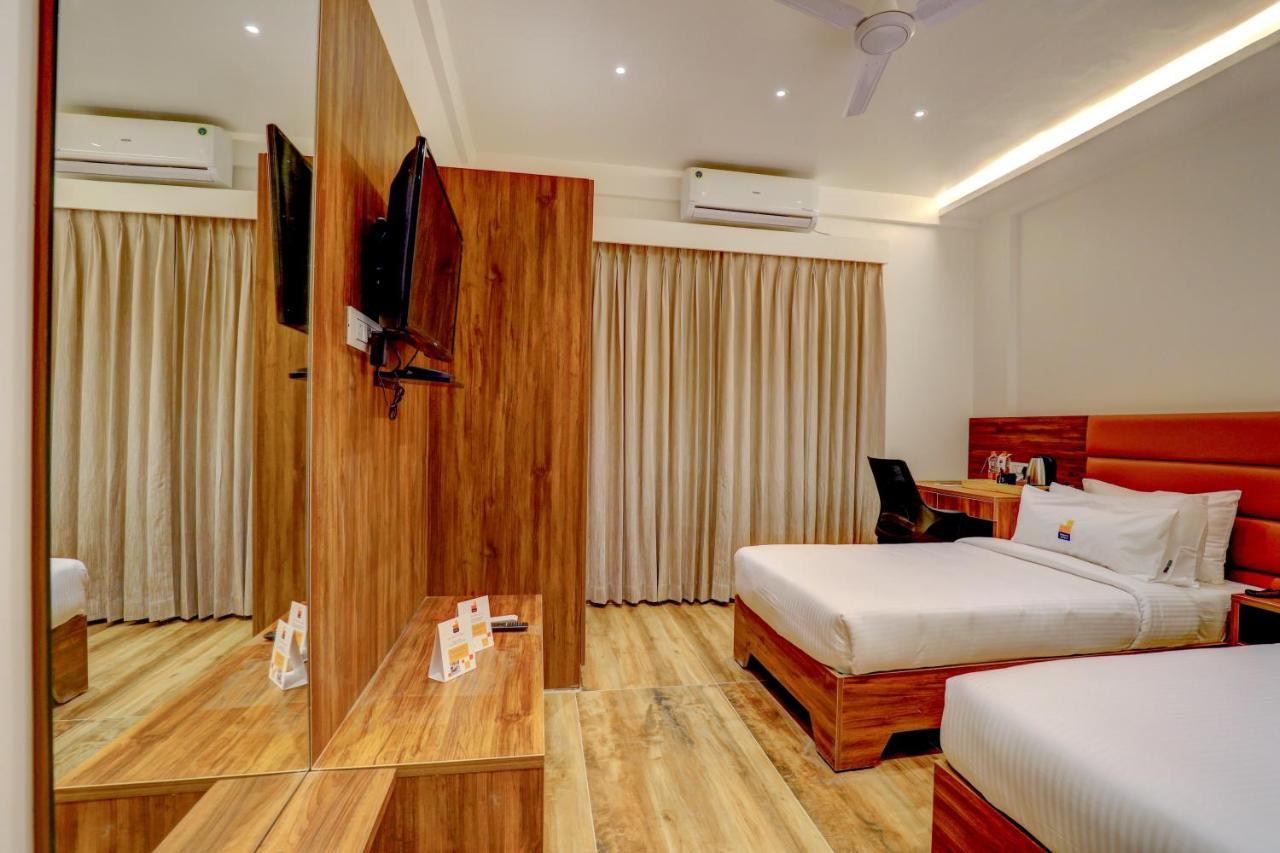 Myspace Triton Suites Bangalore Buitenkant foto