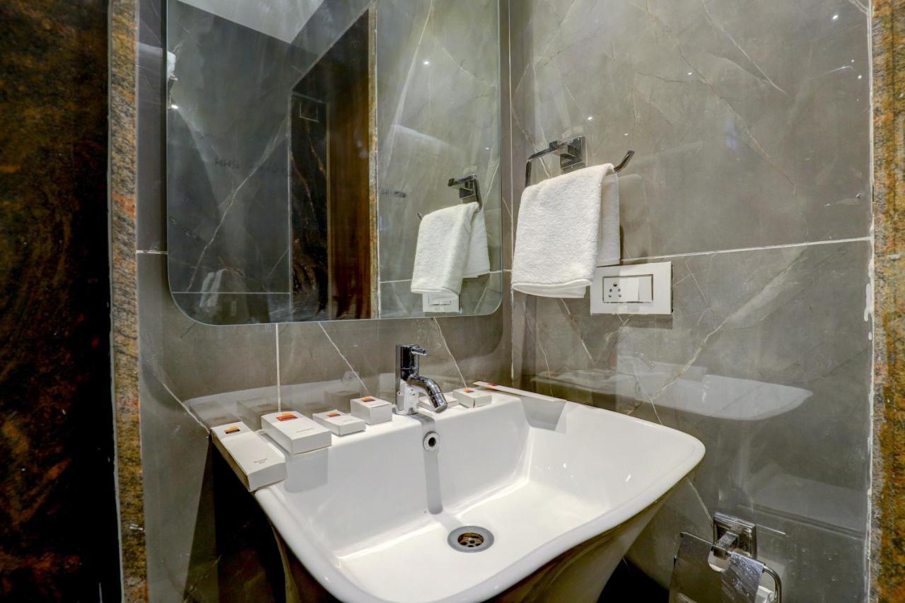 Myspace Triton Suites Bangalore Buitenkant foto