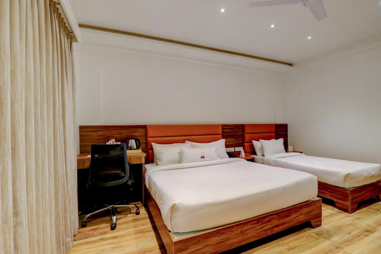 Myspace Triton Suites Bangalore Buitenkant foto