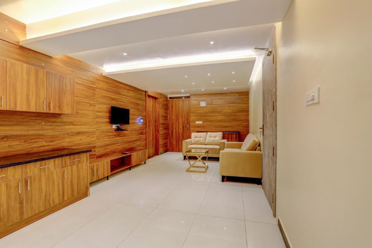 Myspace Triton Suites Bangalore Buitenkant foto
