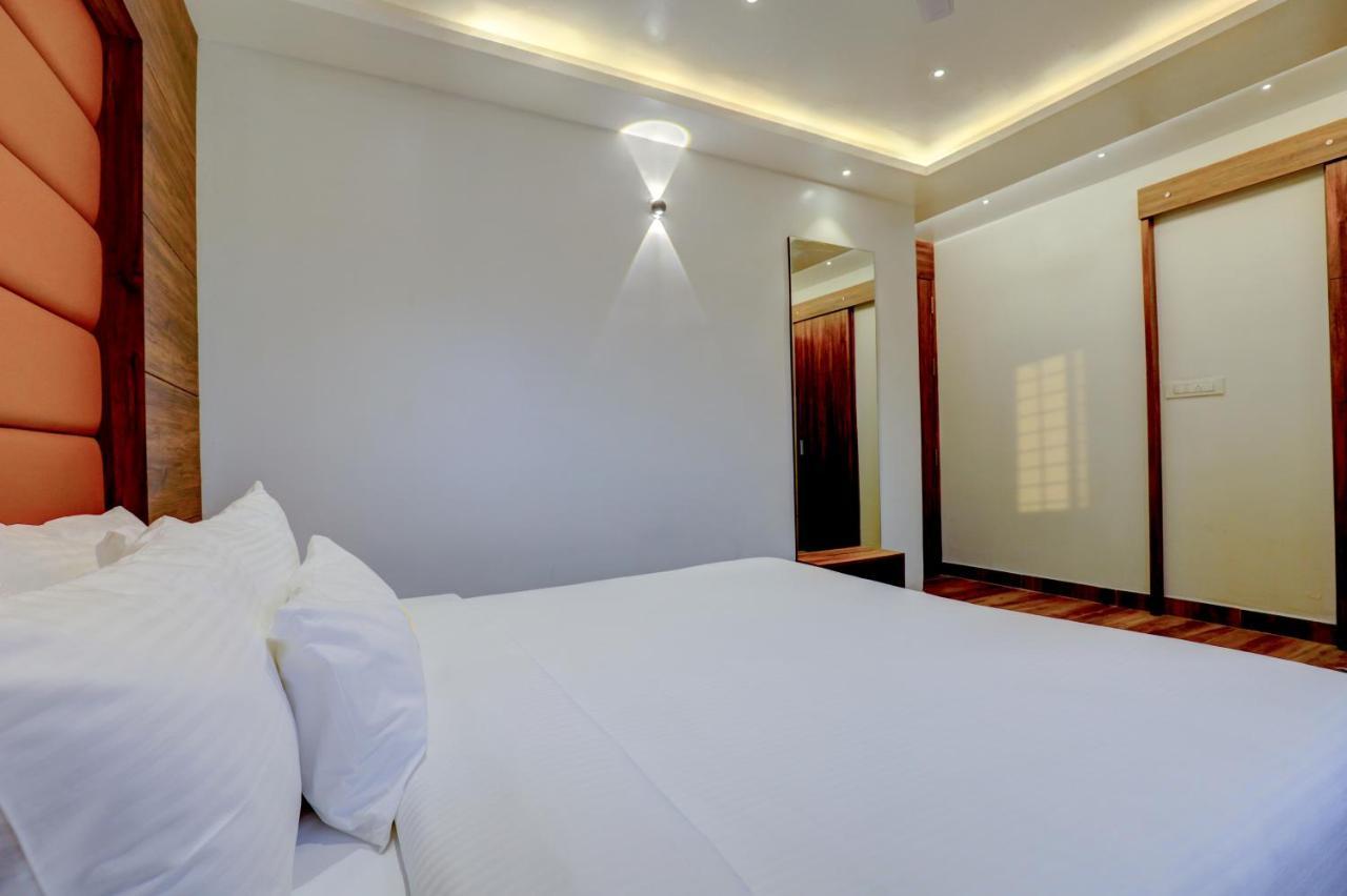 Myspace Triton Suites Bangalore Buitenkant foto