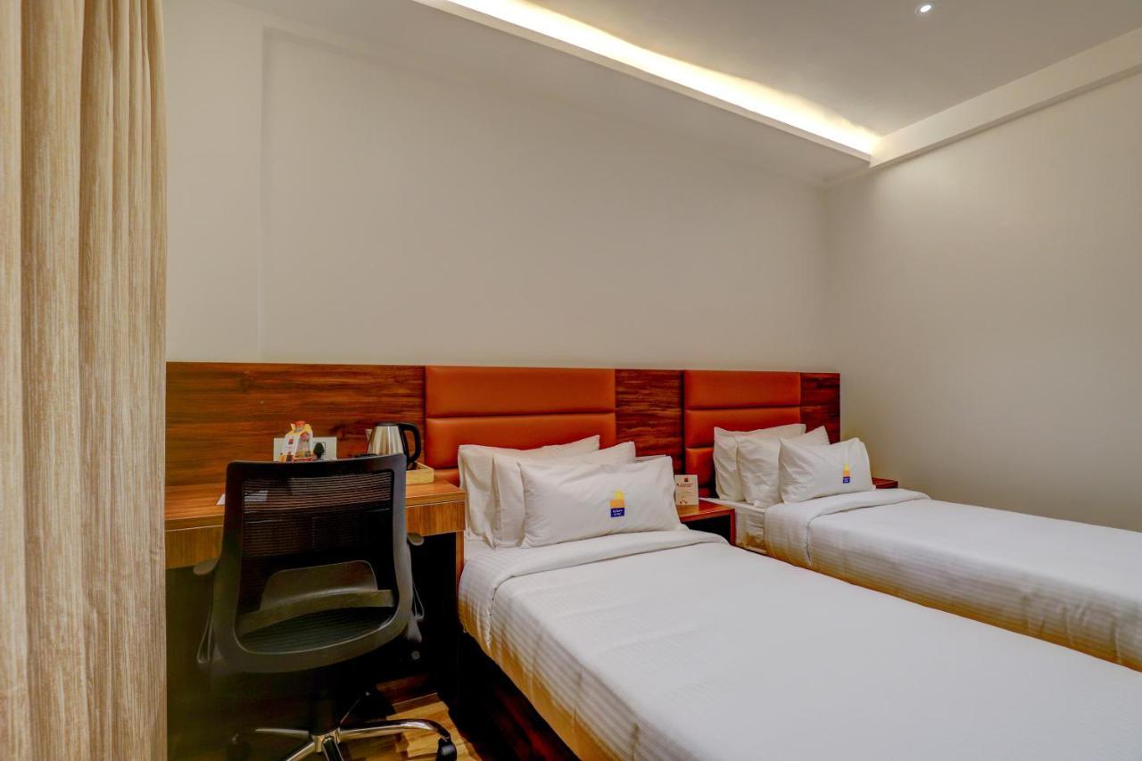 Myspace Triton Suites Bangalore Buitenkant foto